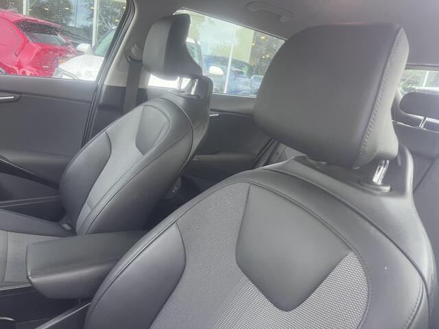 KIA Niro 1.6 GDi Hybrid DynamicLine Trekhaak|Nav|Camera