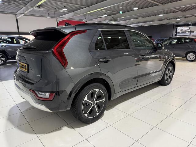 KIA Niro 1.6 GDi Hybrid DynamicPlusLine Stoel en Stuur verwarming, Schuif kantel dak, Apple Carplay/Android Auto, Navigatie, Camera.