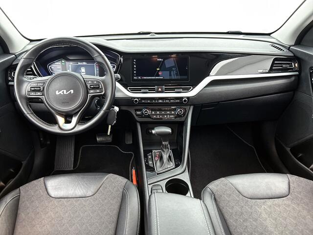 KIA Niro 1.6 GDi Hybrid DynamicLine Half lederen bekleding | Navigatie | Achteruitrijcamera Onderweg-naar-dealer