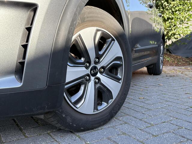 KIA Niro 1.6 GDi Hybrid DynamicLine - Navigatie - Climate Control - Trekhaak - Cruise Control