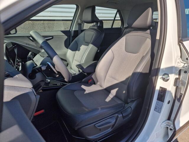 KIA Niro 1.6 GDi Hybrid DynamicLine 1e eign. Nederlandse auto, Navigatie, Achteruitrijcamera, Parkeersensoren voor + achter, Climate control