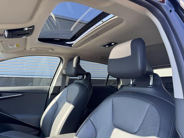 KIA Niro 1.6 GDi PHEV ExecutiveLine Schuif/kanteldak, Trekhaak, NL-auto, Stoelkoeling- & verwarming, 18" LMV, Dodehoekdetectie, LED, geheugen voor de bestuurdersstoel