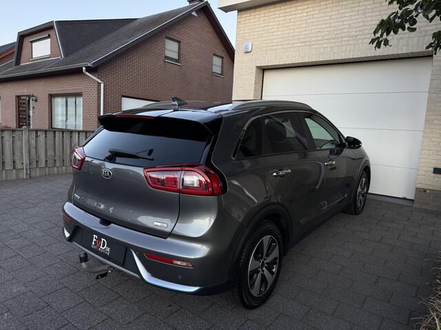 KIA Niro 1.6 GDi PHEV ExecutiveLine Schuifdak Navi Leder Stuur+StoelVerwaming+Koeling Carplay Camera ACC JBL Pdc Hybride