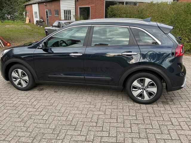 KIA Niro 1.6 GDI HYBRID DYNAMICLINE – foto 10