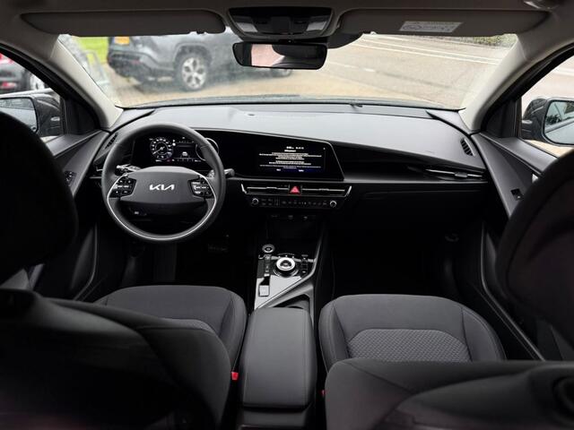 KIA Niro EV 64.9 kWh CAMERA CARPLAY STOEL- EN STUURVERWARMING – foto 10