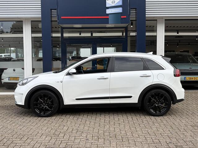 KIA Niro 1.6 GDi Hybrid BusinessLine / Automaat / Stuur-/Stoelverwarming / Adaptieve Cruise-Control / Apple-Carplay & Android-Auto / Trekhaak / Climate-Control / Keyless / Radio-Bluetooth / Navi / Camera / PDC-Achter / ENZ. – foto 3