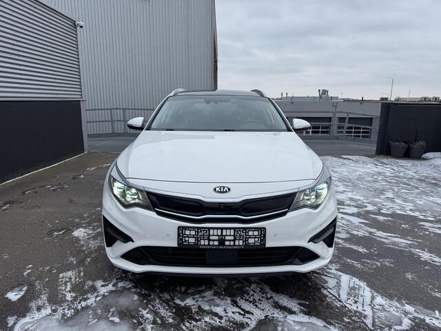 KIA OPTIMA Sportswagon 2.0 GDI PHEV ExecutiveLine Schuif/kanteldak, Trekhaak, Stoelkoeling + Stoelverwarming, Stuurwiel verwarmd, 360" Camera, Navigatie, Lederen bekleding, Seat memory Herman/Kardon