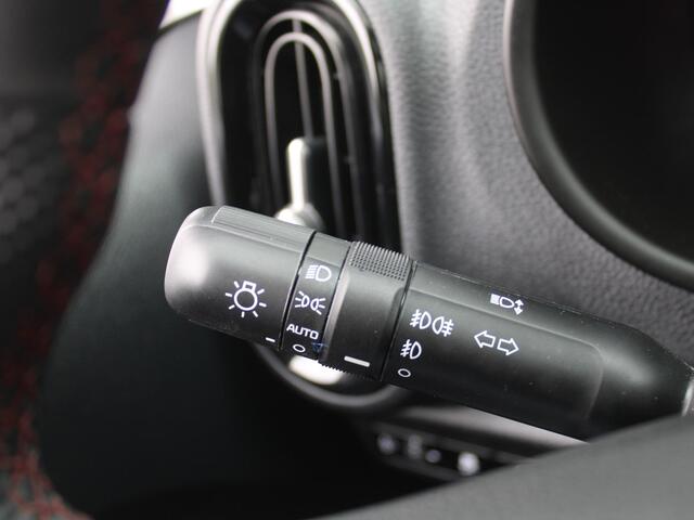 KIA PICANTO 1.0 DPi GT-Line | Camera | Clima | Cruise | 15" LM | Navi | Apple CarPlay/Android Auto |