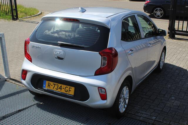 KIA PICANTO 1.0 DPi DynamicLine Airco/Cruise control/Apple carplay/Achteruitrijcamera/Bluetooth/Spraakbediening/Multifunctioneel stuurwiel/Lichtmetalen velgen/Elektrische ramen/Elektrisch verstelbare spiegels.