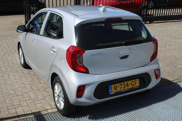 KIA PICANTO 1.0 DPi DynamicLine Airco/Cruise control/Apple carplay/Achteruitrijcamera/Bluetooth/Spraakbediening/Multifunctioneel stuurwiel/Lichtmetalen velgen/Elektrische ramen/Elektrisch verstelbare spiegels.