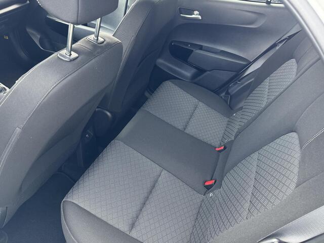 KIA PICANTO 1.0 DPI ExecutiveLine | Incl. ¤1.000 inruilvoordeel | Keyless | Stoelverwarming | Draadloze telefoonlader | Camera