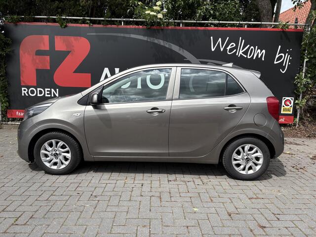 KIA PICANTO 1.0 67pk CVVT ComfortPlusLine Navigator | Trekhaak | Achteruitrijcamera | Navigatie | Airco |