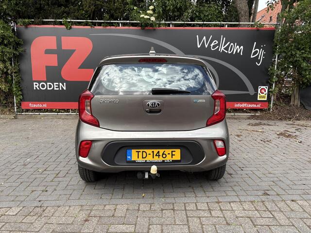 KIA PICANTO 1.0 67pk CVVT ComfortPlusLine Navigator | Trekhaak | Achteruitrijcamera | Navigatie | Airco |