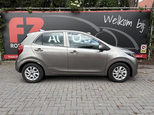 KIA PICANTO 1.0 67pk CVVT ComfortPlusLine Navigator | Trekhaak | Achteruitrijcamera | Navigatie | Airco |