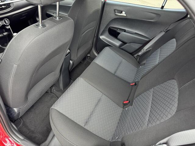 KIA PICANTO 1.0 DPI DynamicLine | Incl. ¤1.000 inruilvoordeel | Camera | Cruiscontrol | Navigatie | Airco
