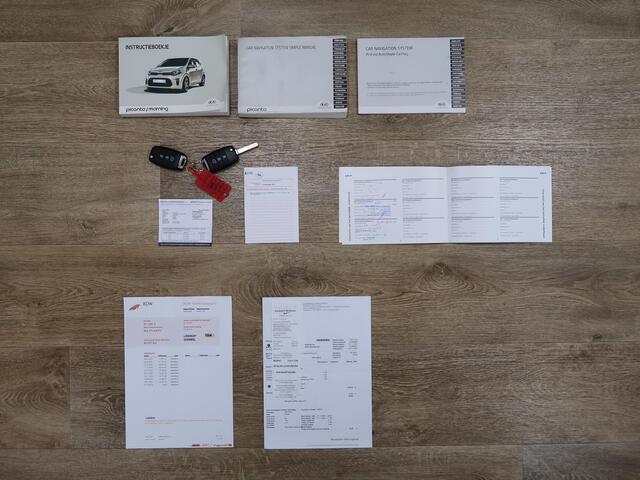 KIA PICANTO 1.0 CVVT Dynamic PlusLine Airco-ecc Navigatie Sportvelgen App connect NL-auto NAP Camera Boekjes aanwezig Nieuwe voorbanden Nette auto