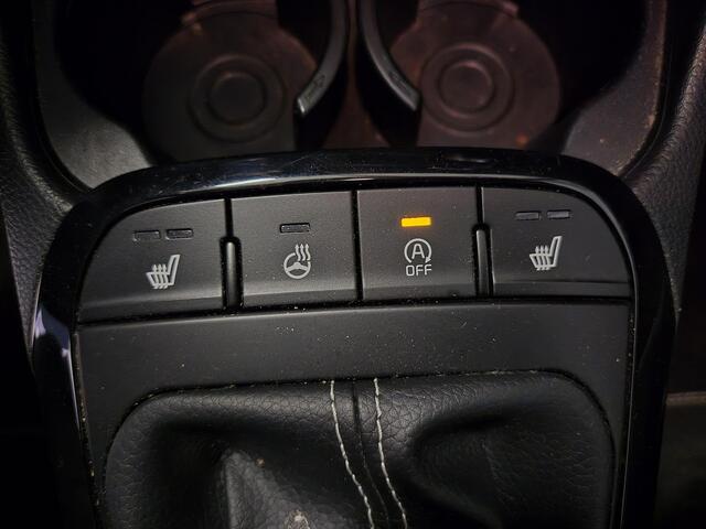 KIA PICANTO 1.2 CVVT X-Line | Navigatie | Achteruitrijcamera | Stoelverwarming |