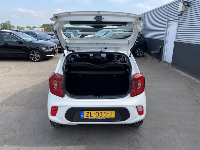 KIA PICANTO 1.0 MPi DynamicLine Navigatie, Cruise control, Achteruitrijcamera, Nieuw geleverd en dealeronderhouden