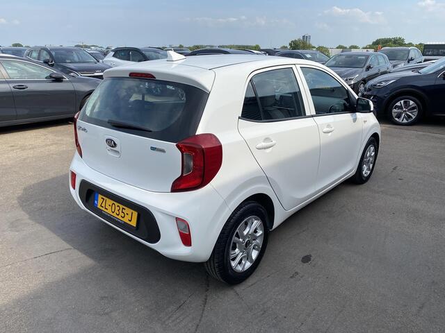 KIA PICANTO 1.0 MPi DynamicLine Navigatie, Cruise control, Achteruitrijcamera, Nieuw geleverd en dealeronderhouden
