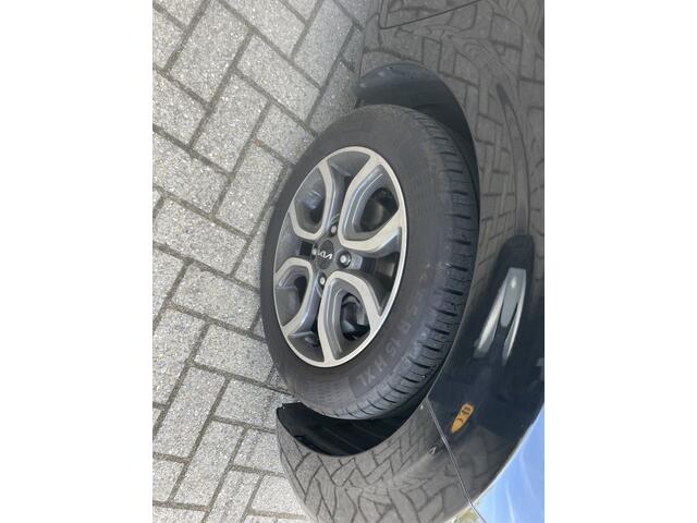 KIA PICANTO 1.0 DPi DynamicPlusLine Climatronic // Apple Carplay // Camera // Navi // Keyless info Roel 0492-588951