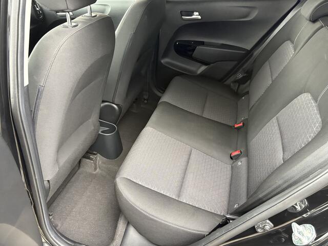 KIA PICANTO 1.0 MPi DynamicPlusLine | Climate Control | Cruise Control | Navigatie | Camera | All season banden | Tot 10Jr. Kia-Garantie
