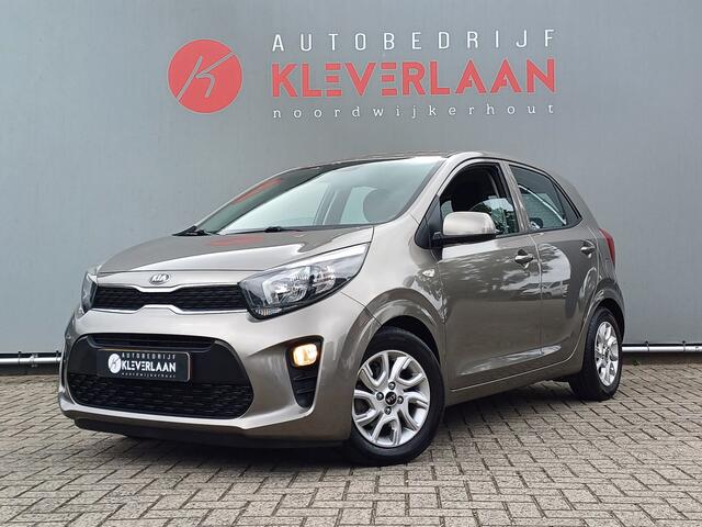 KIA PICANTO 1.0 CVVT ComfortPlusLine Navigator | CAMERA | APPLE CARPLAY / ANDROID AUTO | TREKHAAK | Wij bieden ook financiering mogelijkheden aan.