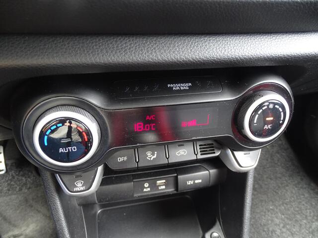 KIA PICANTO 1.0 CVVT ExecutiveLine 5drs, Navigatie, Multimedia, Camera, Airco, CruiseControl, Elec ramen, Bedienbaar stuur, Sport Interieur