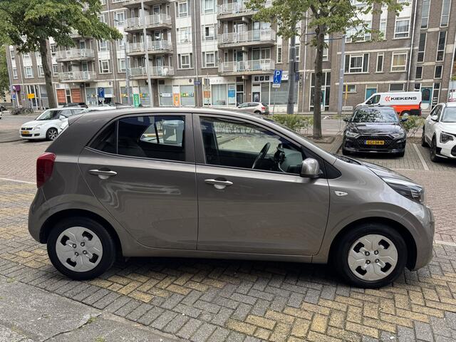 KIA PICANTO 1.0 MPi ComfortPlusLine 91456KM! NAP | 1e Eigenaar | Apple Carplay | Cruise Control | Achteruitrijcamera | Volledig Onderhouden |