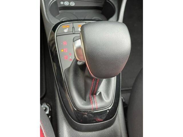 KIA PICANTO 1.2 GT-Line Automaat Navigatie, Leder, Climate Control, Cruise Control, 16"Lm, Stoel/Stuurverwarming, Achteruitrijcamera