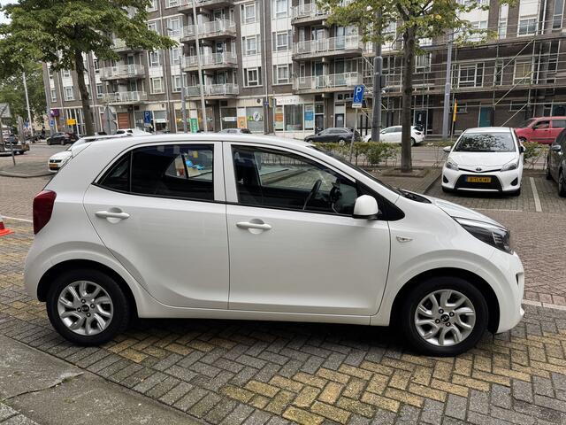 KIA PICANTO 1.0 CVVT ComfortPlusLine Navigator 64210KM! NAP | 1e Eigenaar | Navigatie | Apple Carplay | Achteruitrijcamera | Lichtmetalen Velgen |