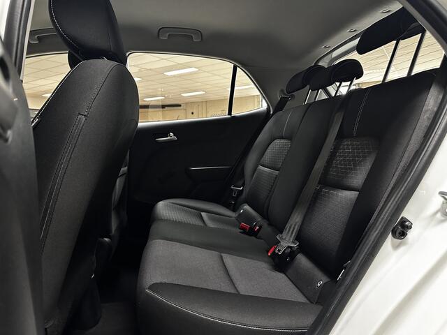KIA PICANTO 1.0 DPi ComfortLine/ DAB+/ Airco/ CRUISE!/ C.V. Afstand/ Elek. pakket/ Bluetooth/ Isofix/ Radio-USB/ Dagrijverl.