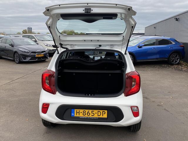 KIA PICANTO 1.0 MPi DynamicLine Zeer Lage Km-stand, Achteruitrij camera, airconditioning, side skirts, cruise control, navigatie Apple CarPlay/Android Auto, start/stop systeem
