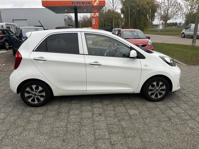 KIA PICANTO 1.0 CVVT C.Pl.L.Nav Achteruit rij cam NW APK BJ 2016 !!!