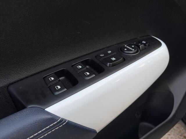 KIA PICANTO 1.0 CVVT Design Edition Camera | Navi | Cruise | Climate Control | Trekhaak | H-Leder |