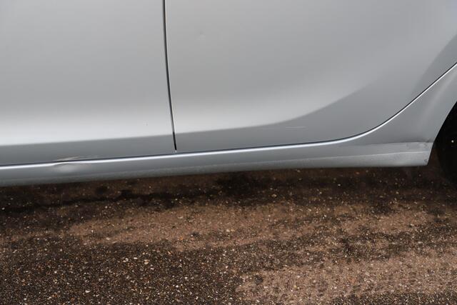 KIA PICANTO 1.0 CVVT ComfortPlusLine Navigator Achteruitrijcamera LMV Navigatie Carplay Android Airco