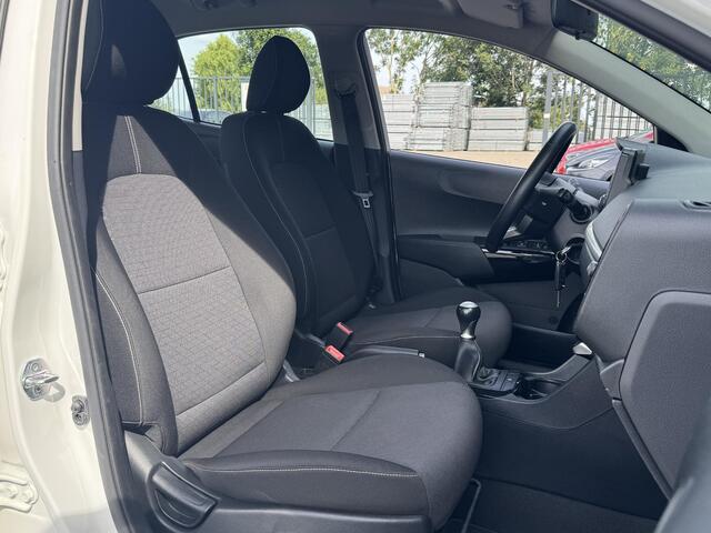 KIA PICANTO 1.0 CVVT FIRST EDITION I CRUISE CONTROL I NAVIGATIE I LICHT METALEN VELGEN I AIRCONDITIONING