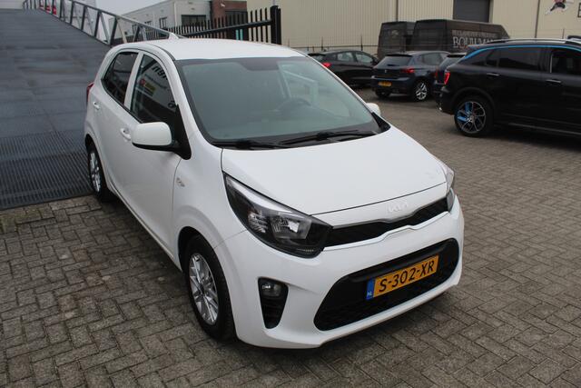 KIA PICANTO 1.0 DPi DynamicLine Navigatie/Achteruitrijcamera/Apple carplay/Stoelverwarming/Stuurverwarming/Licht metalen velgen