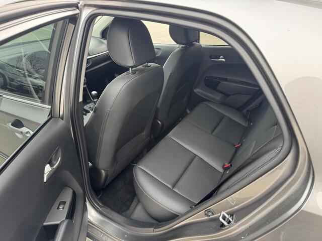 KIA PICANTO 1.0 DPI GT-Line NW door ons geleverd & Onderhouden | Draaghaak | Sunroof | Keurige auto !