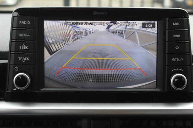 KIA PICANTO 1.0 MPi DynamicLine Dealer onderhouden! Achteruitrij camera/Apple carplay/Airco/Elektrische ramen/Multifunctioneel stuurwiel/Licht metalen velgen