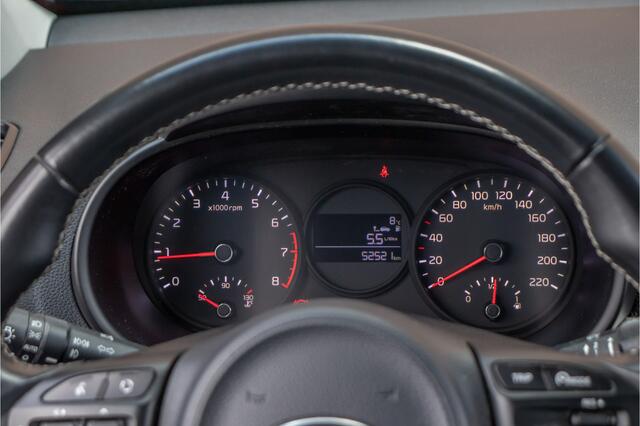 KIA PICANTO 1.0 CVVT Design Edition, 52.000km NAP, Carplay, Camera, Navy Colour Pack, LED, Navigatie, Climate control.