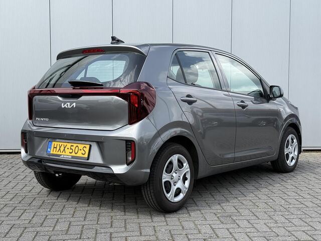 KIA PICANTO 1.0 DPI DynamicLine / Automaat / 1e eig met slechts 3.995 km / Navigatie / Achteruitrij camera / Fabrieksgarantie t/m 2032 /