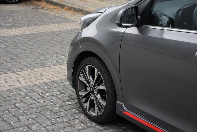 KIA PICANTO 1.0 MPI 67 GT Line | KIA-onderhouden | lederen bekleding | navigatie |
