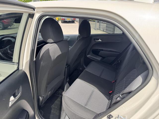 KIA PICANTO 1.0 DPI DynamicPlusLine MilkyBeige | Privacyglass | LM velgen | LED verlichting !
