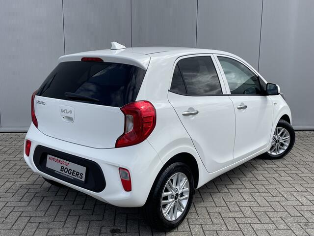 KIA PICANTO 1.0 DPi DynamicLine Navigatie ( Via Apple Carplay/Android auto ), 14"Lm, Stoel/Stuurverwarming, Achteruitrijcamera