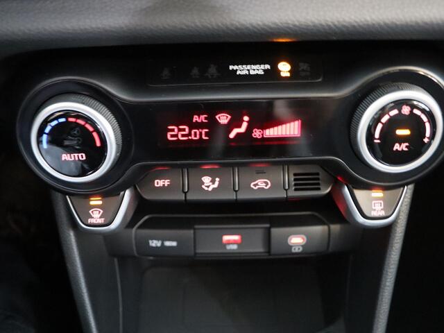 KIA PICANTO 1.0 GDi GT-Line | Panoramaschuifdak | Stoelverwarming | Achteruitrijcamera | Dodehoekassistentie | LED-koplampen | Climate control |