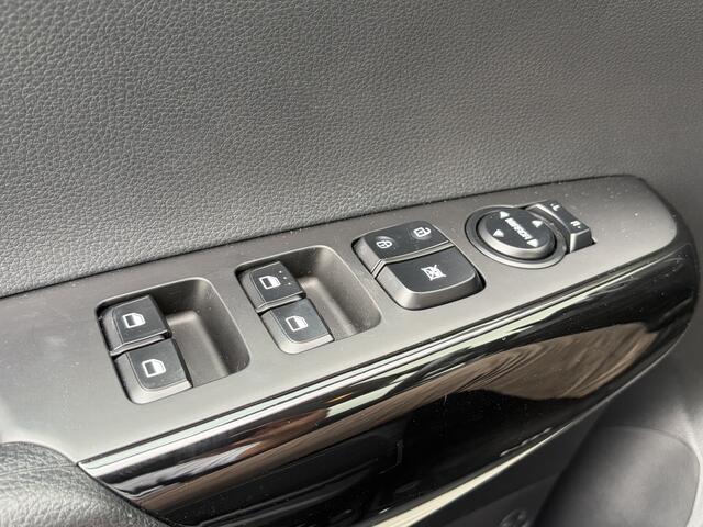 KIA PICANTO 1.0 GDi DynamicLine 5-persoons Automaat, Lichtmetalen velgen, Navigatie, Stoel- en stuurverwarming Achteruitrijcamera