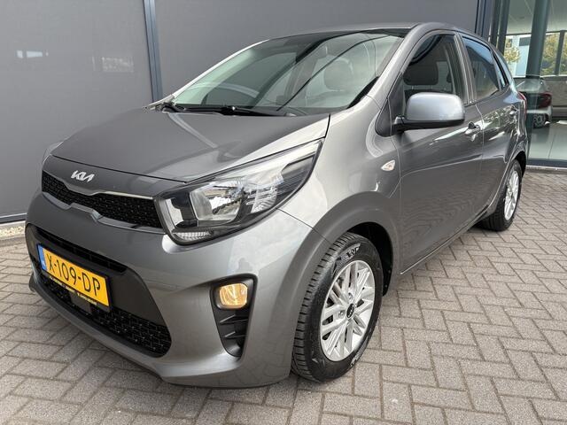 KIA PICANTO 1.0 DPi DynamicLine Achteruitrijcamera - Apple carplay - Airco - Cruise control - Licht metalen velgen 14 inch - Bluetooth - Radio - Start/stop systeem - Stuur multifunctioneel - Navigatie