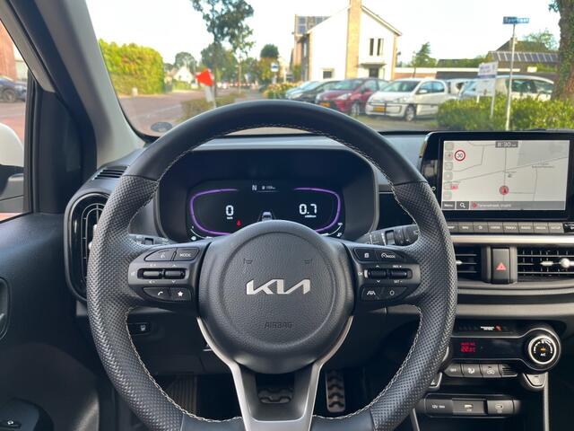 KIA PICANTO 1.2 DPI GT-LINE AUTOMAAT / NAVI / CAMERA / DAB / CARPLAY / LED / LEDER / STOEL+STUUR VERWARMING
