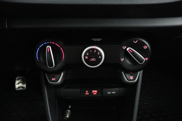 KIA PICANTO 1.0 MPi GT-Line | Parkeercamera | Airco | Leder | Stoel/stuurverwarming
