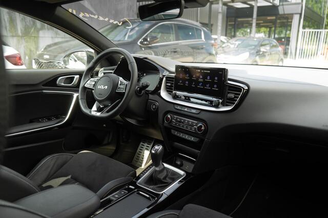 KIA PRO CEE D ProCeed 1.5 T-GDi GT-PlusLine | Beschikbaar in overleg | LED | Navi | Stoel-/stuurverwarming | 17'' | Camera